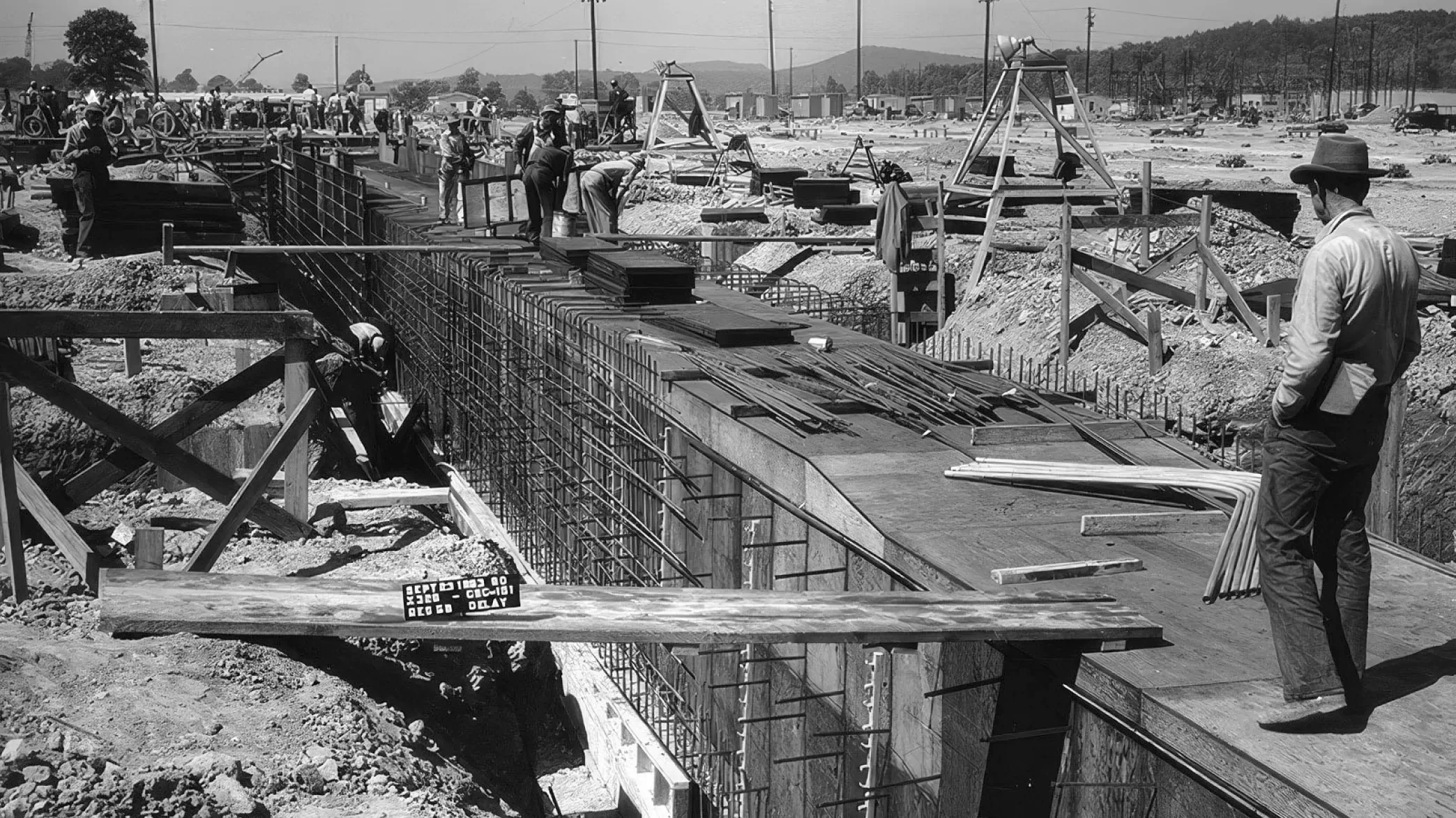Black and white image of Portsmouth Gaseous Diffusion site under construction in the 1900s.